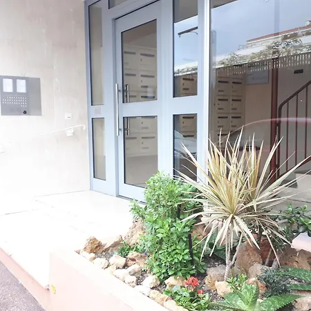 Apartment Golfe-juan A 150 M De La Et Pres De Cannes , Centre Et Gare Vallauris