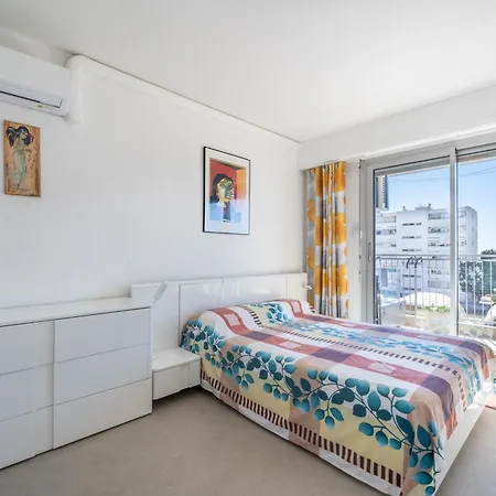 Golfe-juan A 150 M De La Et Pres De Cannes , Centre Et Gare 아파트 *