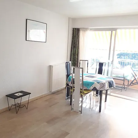 公寓 Golfe-juan A 150 M De La Et Pres De Cannes , Centre Et Gare
